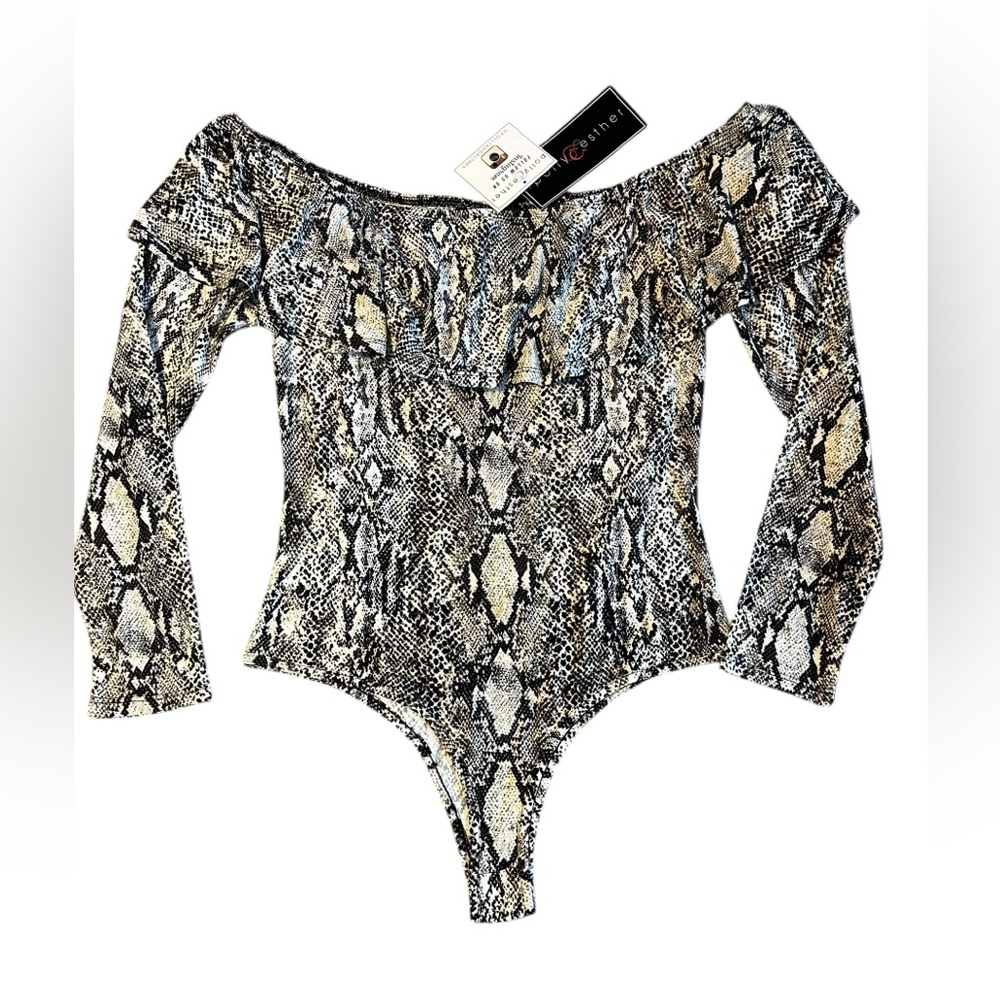 Polly & Esther Black and White Snake Print Top